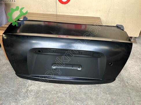 Hyundai Accent Bagaj Kapağı çıkma parça