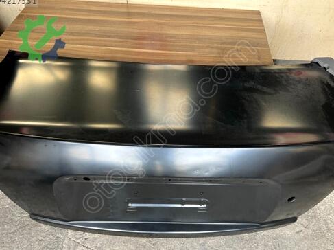 Hyundai Accent Bagaj Kapağı çıkma parça