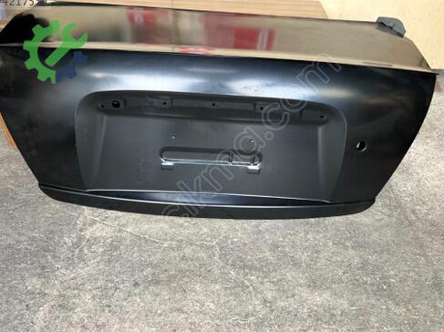 Hyundai Accent Bagaj Kapağı çıkma parça