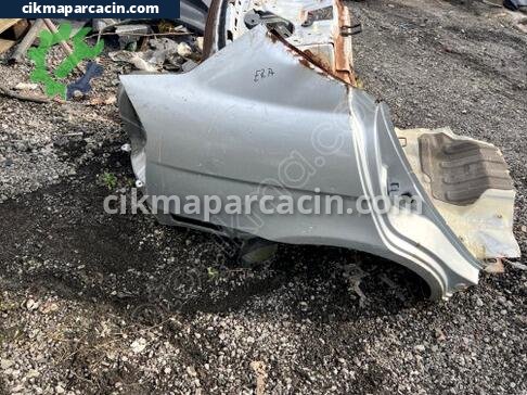 Hyundai Accent Sağ Arka Çamurluk çıkma parça