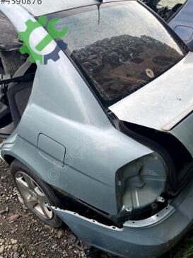 Hyundai Accent Sağ Arka Çamurluk çıkma parça