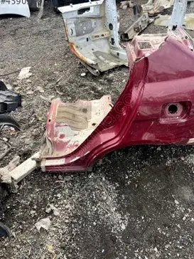 Hyundai Accent Sol Arka Çamurluk çıkma parça