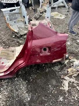 Hyundai Accent Sol Arka Çamurluk çıkma parça