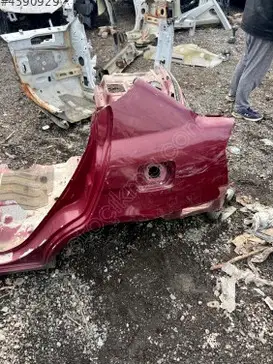 Hyundai Accent Sol Arka Çamurluk çıkma parça