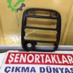 HYUNDAİ ACCENT ORJİNAL TEYP VE KLİMA DÜĞME ÇERÇEVESİ