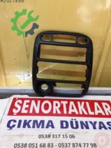 HYUNDAİ ACCENT ORJİNAL TEYP VE KLİMA DÜĞME ÇERÇEVESİ