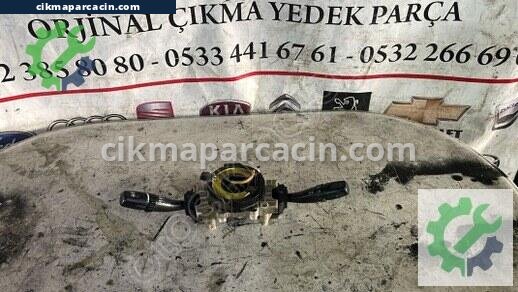Hyundai Accent Sinyal Kolu çıkma parça