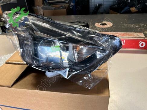 Hyundai Bayon Mercekli Far çıkma parça