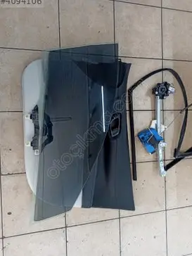 Hyundai Bayon Kapı Döşemesi çıkma parça