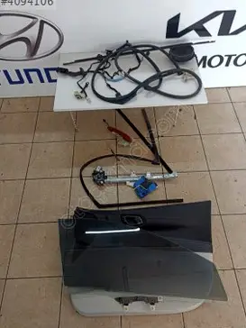 Hyundai Bayon Kapı Döşemesi çıkma parça
