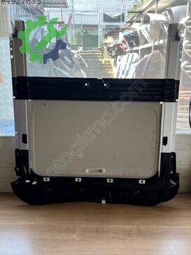 Hyundai Bayon Sunroof Camı çıkma parça
