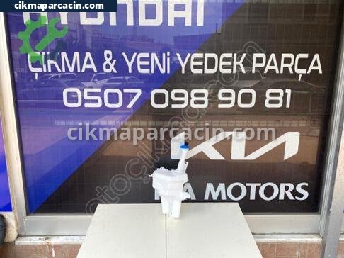 Hyundai Elantra Silecek Su Bidonu çıkma parça