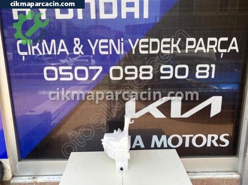 Hyundai Elantra Silecek Su Bidonu çıkma parça