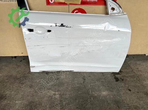 Hyundai Elantra Sağ Ön Kapı çıkma parça