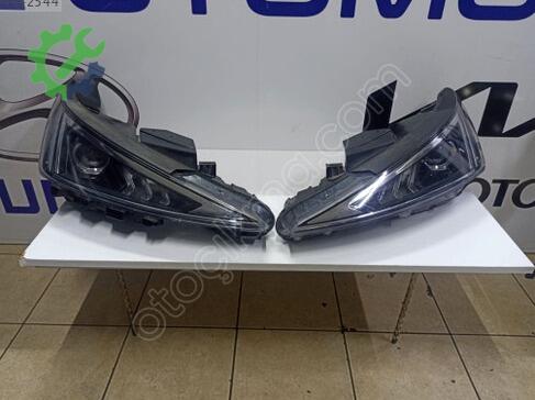 Hyundai Accent Sağ Ön Far çıkma parça