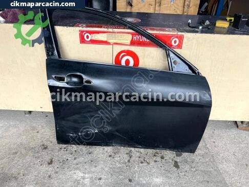 Hyundai Elantra Sağ Ön Kapı çıkma parça