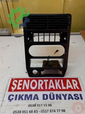 Hyundai Excel Teyp çıkma parça