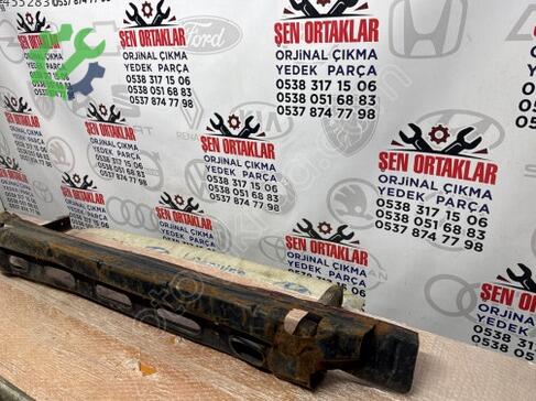 Hyundai Excel Ön Tampon Demiri çıkma parça