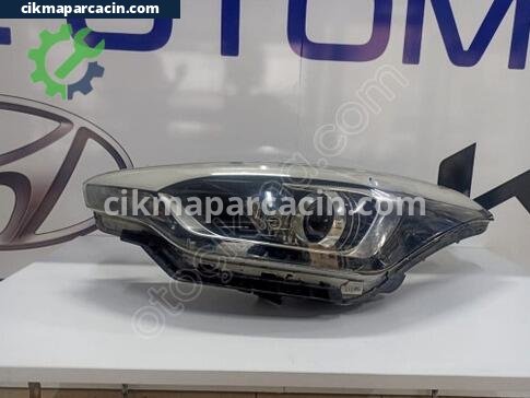 Hyundai i20 Mercekli Far çıkma parça