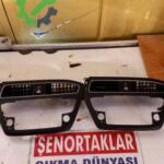 HYUNDAİ İ20 SIFIR ORJİNAL ORTA DİFÜZÖR VE TEYP ÇERÇEVESİ