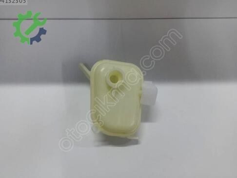 Hyundai i30 Yedek Su Deposu 2008-2012 çıkma parça