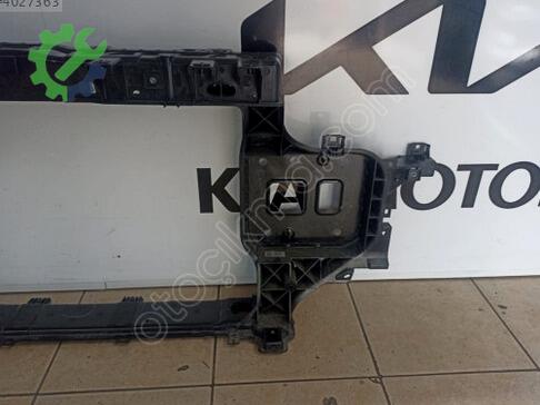 Hyundai Ioniq Hybrid Ön Panel 64101 çıkma parça