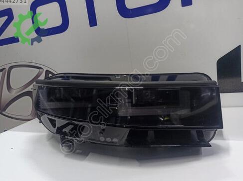Hyundai Ioniq Hybrid Sağ Ön Far çıkma parça