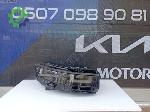 Hyundai Ioniq Hybrid Sağ Ön Far çıkma parça