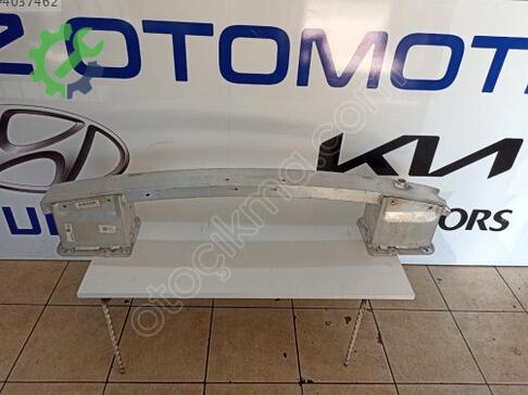 Hyundai Ioniq Hybrid Ön Tampon Demiri çıkma parça