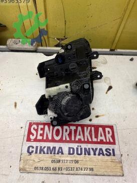 Hyundai Kona Sol Ön Far 92101-J95XX çıkma parça