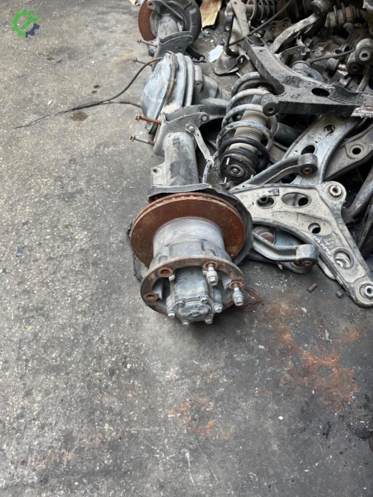 Volkswagen Crafter Arka Defransiyel çıkma parça
