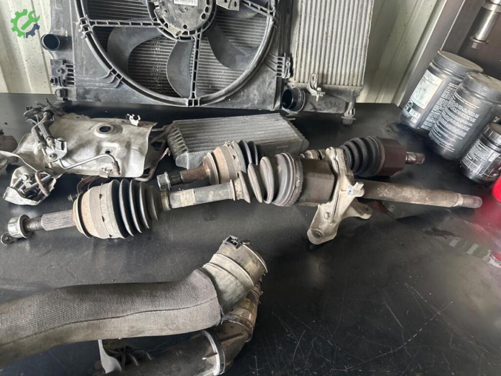 Nissan Qashqai Aks çıkma parça