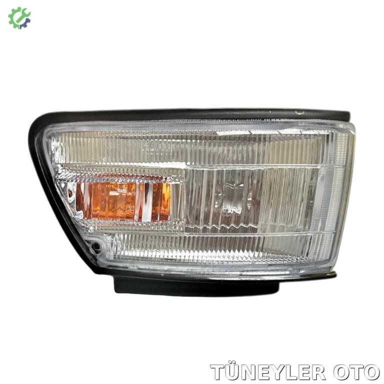 Toyota Corolla Sinyal çıkma parça
