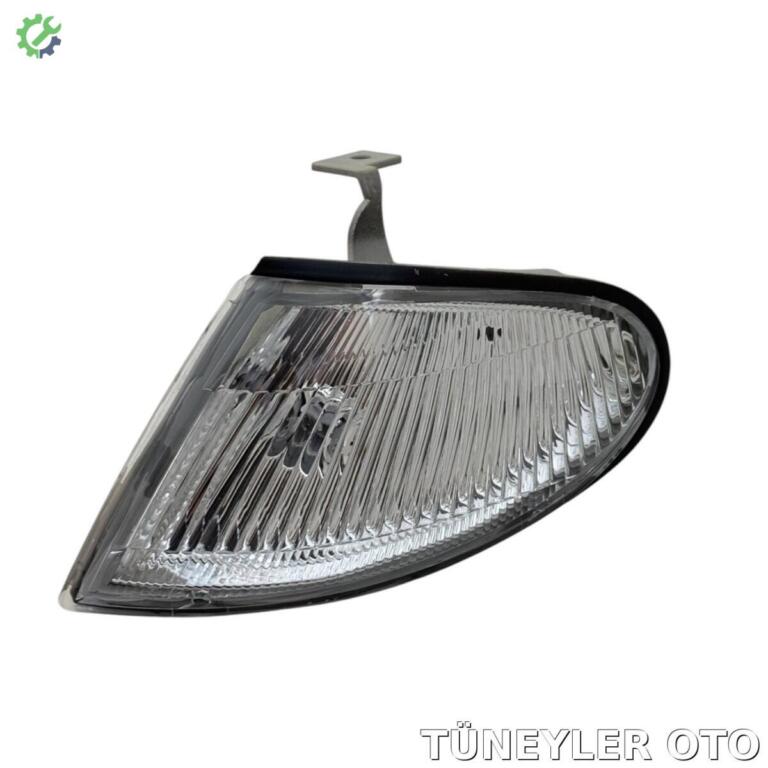 Mazda 323 Sinyal çıkma parça