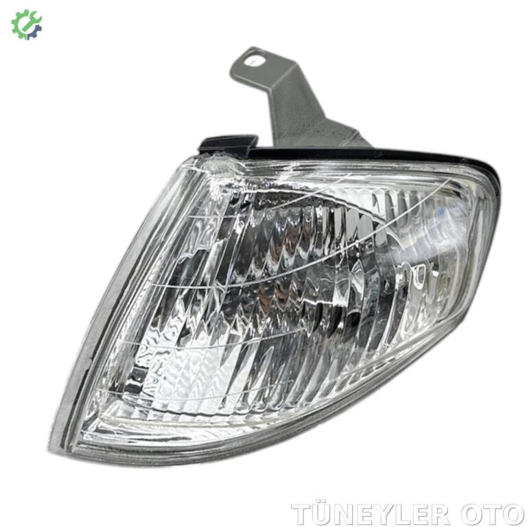 Mazda 323 Sinyal çıkma parça