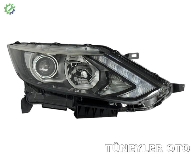 Nissan Qashqai Far (Sağ) çıkma parça