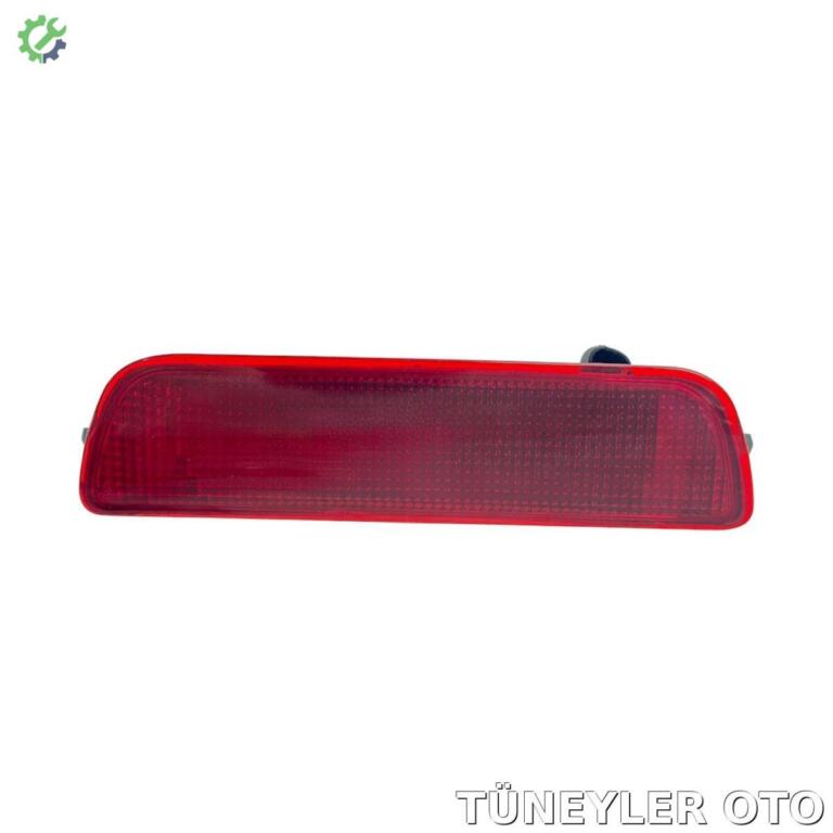 Nissan Qashqai Tampon Reflektörü çıkma parça