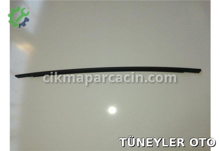 Hyundai Accent Blue Cam Sıyırıcı çıkma parça