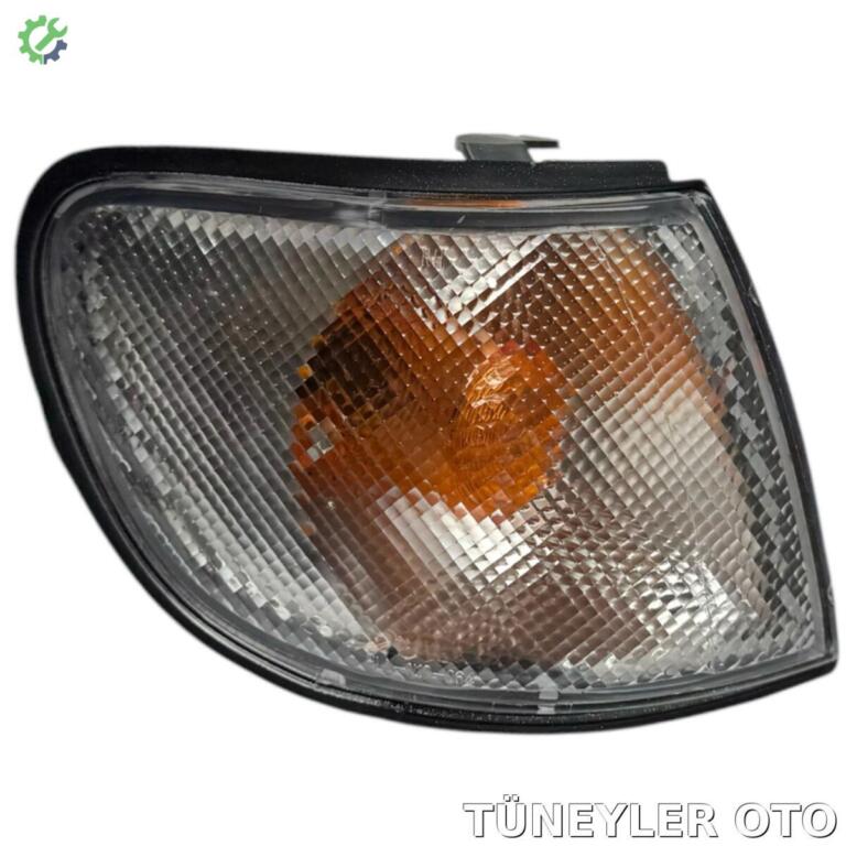Nissan Sunny Sinyal çıkma parça