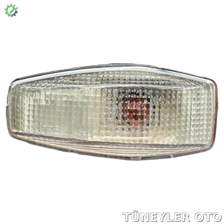 Hyundai Accent Sinyal çıkma parça