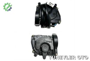 Mazda 323 1998-2001 Sağ Merkezi Kilit