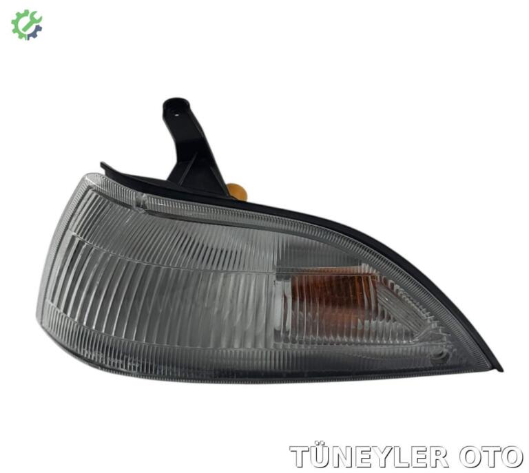 Toyota Corolla Sinyal çıkma parça