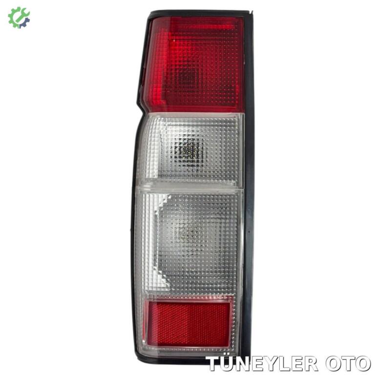Nissan D21 Stop çıkma parça