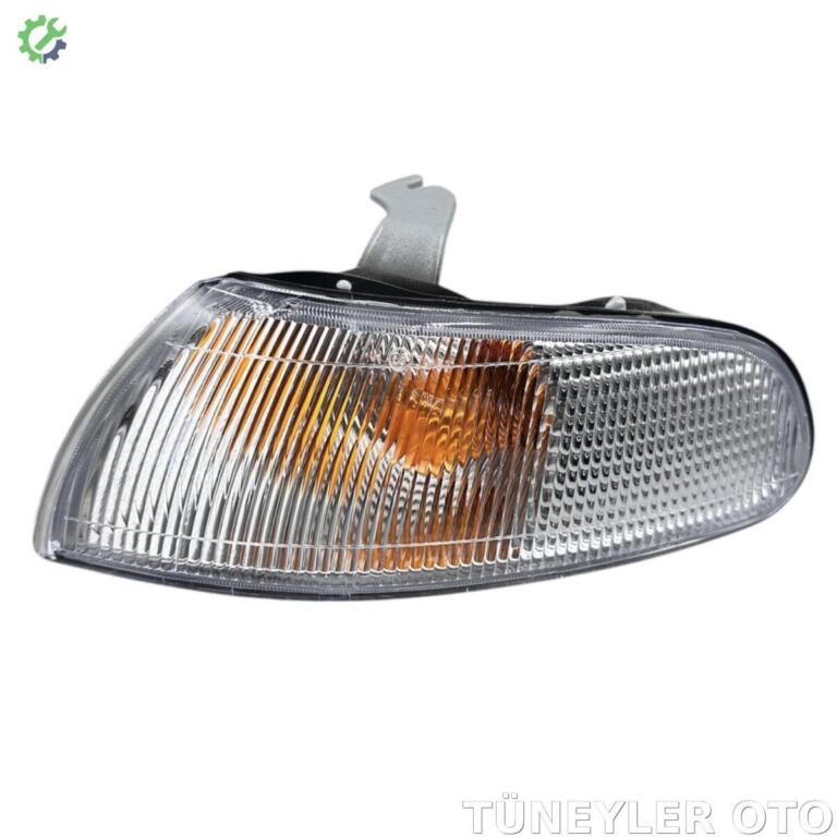 Mazda 626 Sinyal çıkma parça