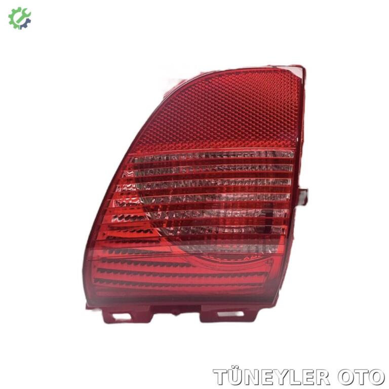Peugeot 2008 Tampon Reflektörü çıkma parça