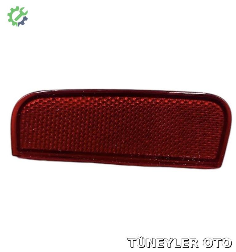 Toyota Yaris Tampon Reflektörü çıkma parça