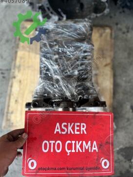 Opel Insignia Yarım Motor çıkma parça