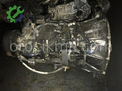 Isuzu NPR Şanzıman Komple çıkma parça