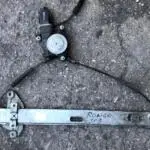 Kıa Bongo Cam Krikosu Sağ Motorlu 1997-2004