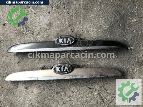 Kia Cerato Bagaj Çıtası çıkma parça